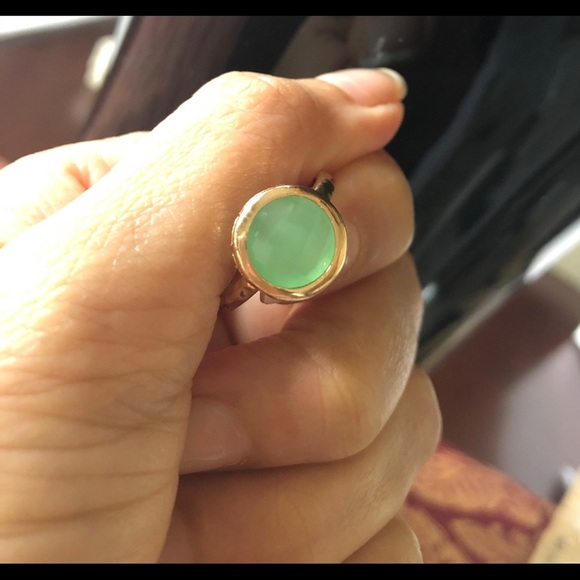 18k Gold Emerald Ring - Picture 2 of 3